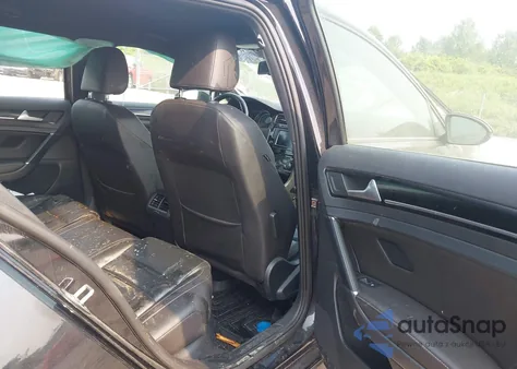 2016 Volkswagen Golf R 4-Door из США, поврежденный, VIN WVWLF7AU3GW165991